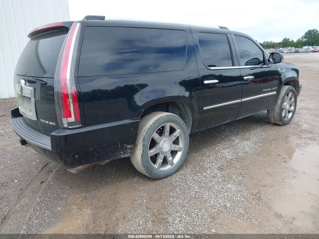 2008 CADILLAC ESCALADE ESV 1GYFK668X8R111533 Photo 3