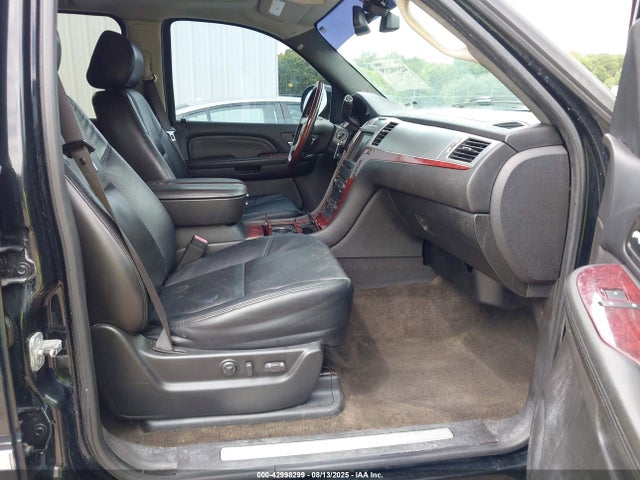 2008 CADILLAC ESCALADE ESV 1GYFK668X8R111533 Photo 4