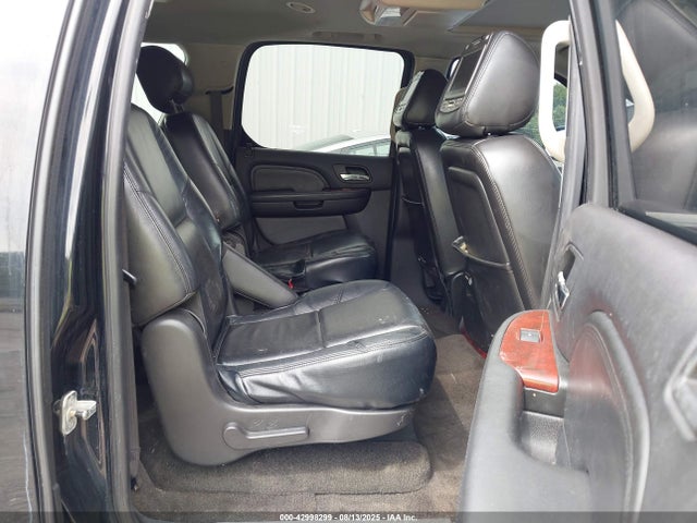2008 CADILLAC ESCALADE ESV 1GYFK668X8R111533 Photo 7