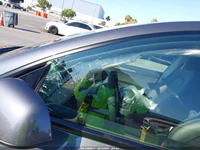 Tesla 2023 2023 7SAYGDEE3PF831212 Image 18