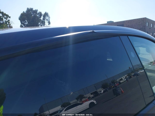 Tesla 2023 2023 7SAYGDEE3PF831212 Image 19