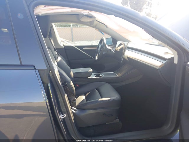 2023 TESLA MODEL Y 7SAYGDEE3PF831212 Photo 4