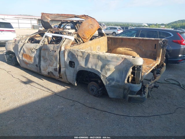 2025 RAM 1500 1C6SRFJP6SN503140 Photo 2