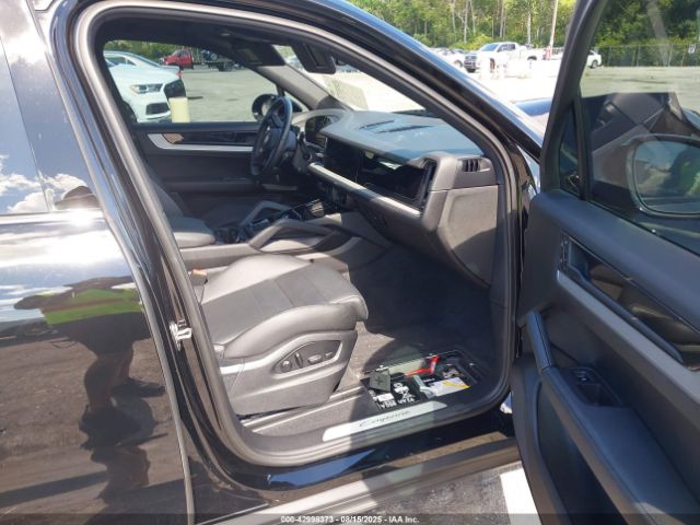2024 PORSCHE CAYENNE WP1AA2AY3RDA12505 Photo 4