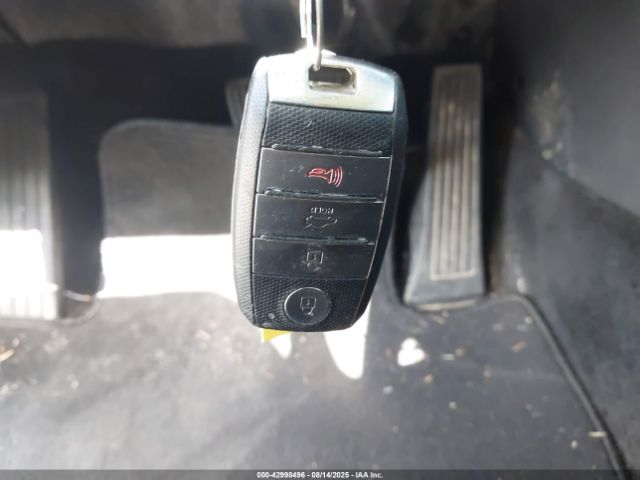 2019 KIA OPTIMA 5XXGT4L37KG303281 Photo 10