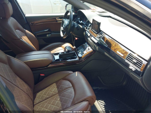 2016 AUDI A8 L WAU43AFD1GN008644 Photo 4