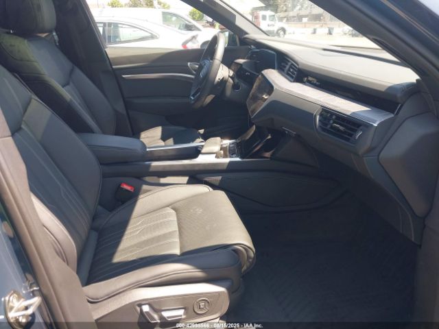 2024 AUDI Q8 E-TRON WA1DABGEXRB051982 Photo 4