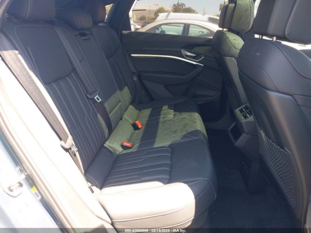 2024 AUDI Q8 E-TRON WA1DABGEXRB051982 Photo 7