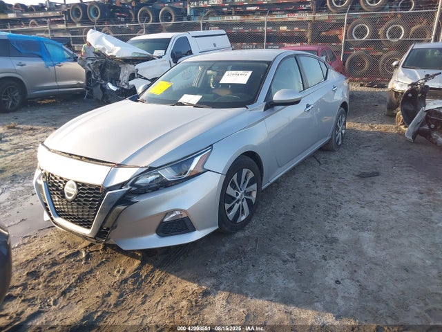 Nissan 2020 2020 1N4BL4BV9LN317773 Image 2