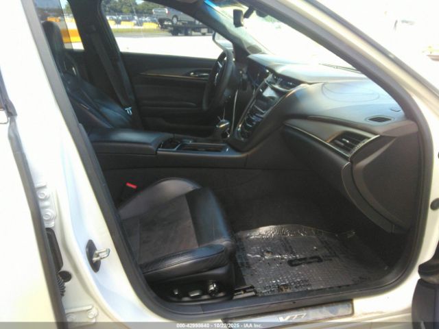 2017 CADILLAC CTS-V 1G6A15S64H0137358 Photo 4