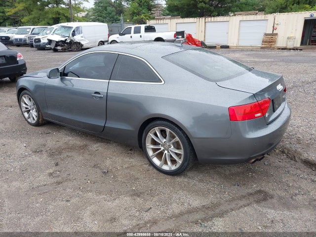 2013 AUDI A5 WAULFAFR3DA027794 Photo 2