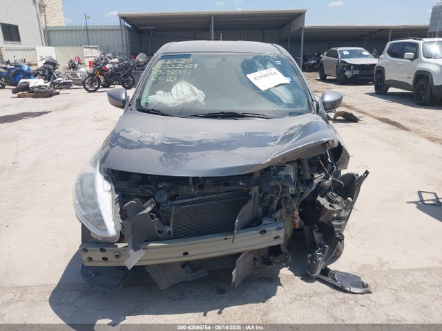 Nissan Versa 2018 3N1CN7AP4JL837800 Image 13