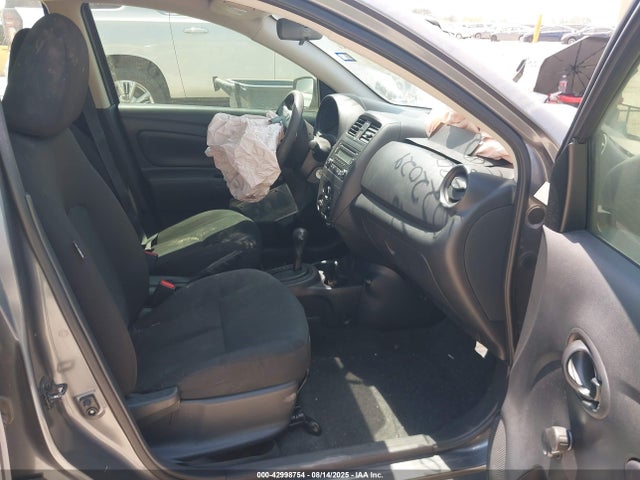 Nissan Versa 2018 3N1CN7AP4JL837800 Image 5