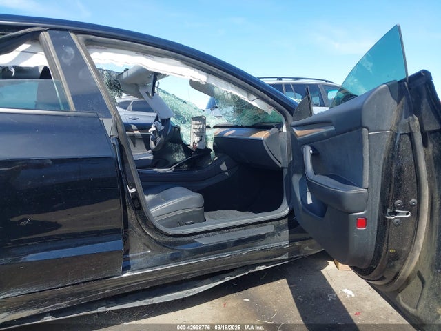 2023 TESLA MODEL 3 5YJ3E1EA7PF610379 Photo 4
