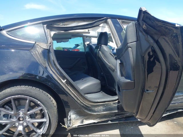2023 TESLA MODEL 3 5YJ3E1EA7PF610379 Photo 7