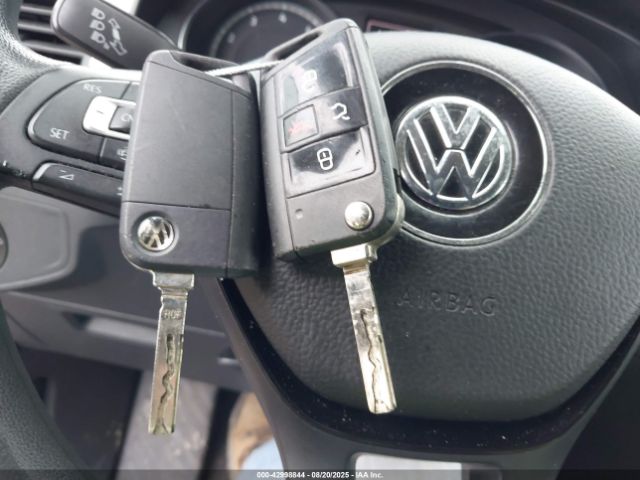 2019 VOLKSWAGEN ATLAS 1V2GR2CA4KC546160 Photo 10
