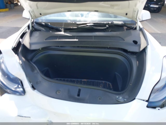 2023 TESLA MODEL Y 7SAYGDEE1PF799182 Photo 9