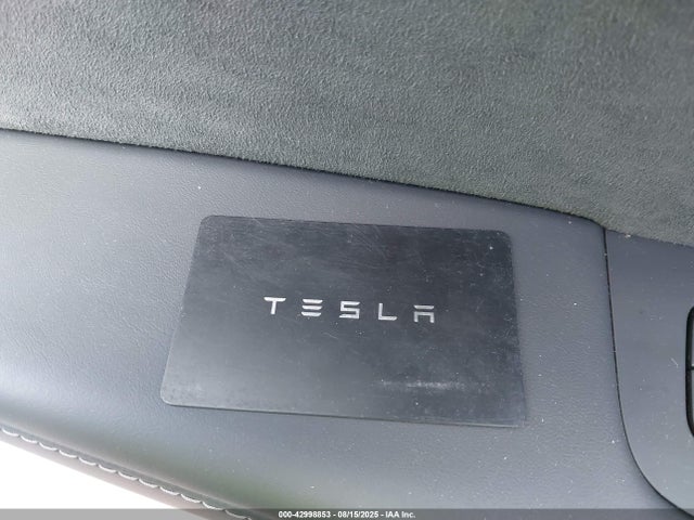 2023 TESLA MODEL Y 7SAYGDEE1PF799182 Photo 10