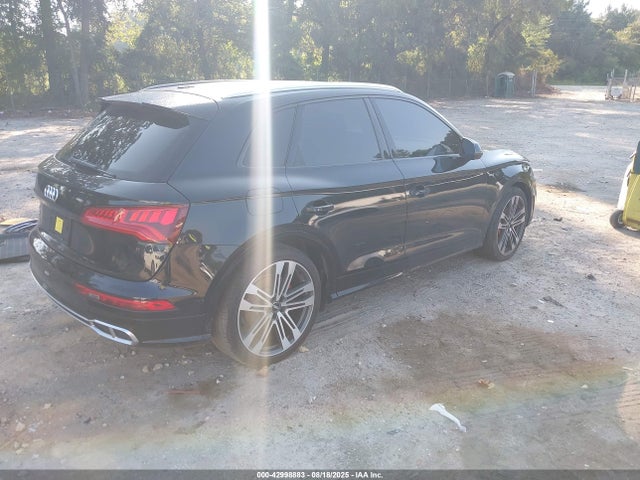 2018 AUDI SQ5 WA1C4AFY6J2211529 Photo 3