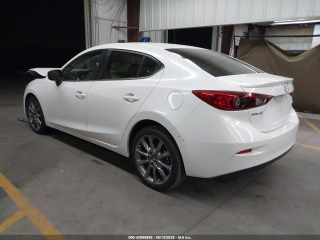 3MZBN1V39JM246592 Mazda py