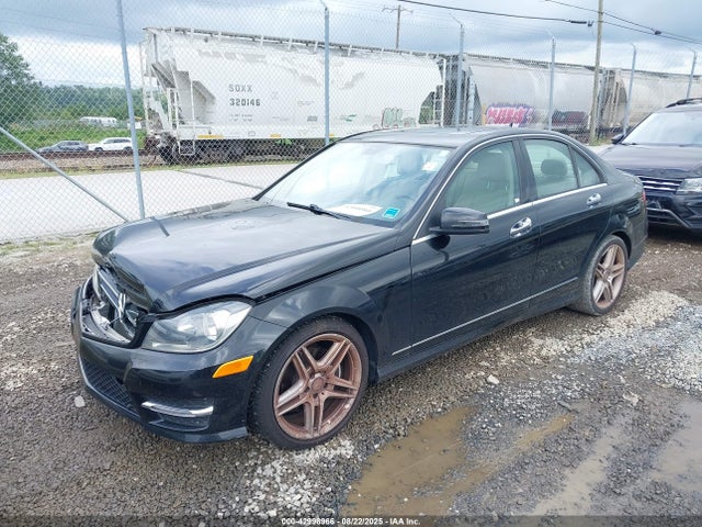 WDDGF4HB9EG243059 Mercedes-Benz C-Class