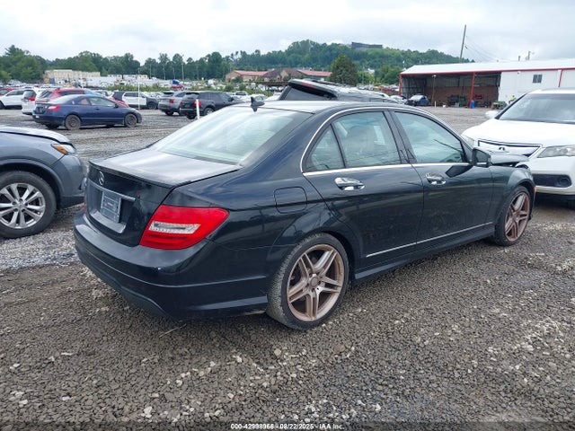WDDGF4HB9EG243059 Mercedes-Benz C-Class