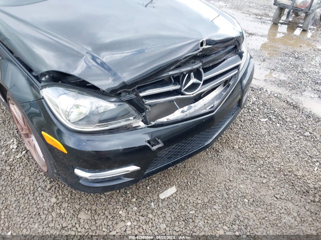 WDDGF4HB9EG243059 Mercedes-Benz C-Class