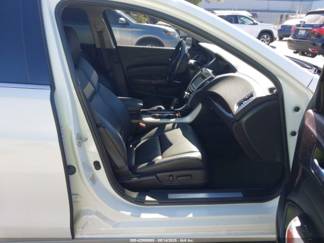 2017 ACURA TLX 19UUB1F30HA002180 Photo 4