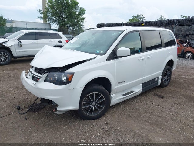 Dodge Grand Caravan 2019 2C4RDGEG4KR513402 Image 2