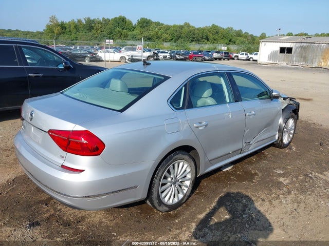 42999212 :رقم المزاد ، 1VWBT7A3XGC054378 vin ، 2016 Volkswagen Passat 1.8t Se مزاد بيع