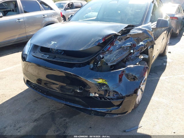 2024 TESLA MODEL Y 7SAYGDED5RF054445 Photo 5