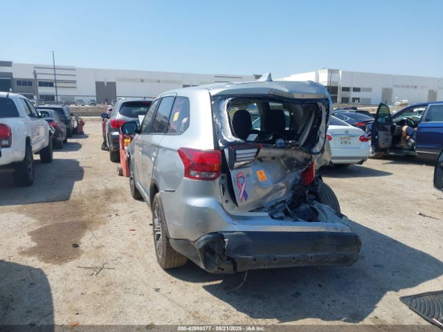 2018 MITSUBISHI OUTLANDER JA4AD3A33JZ052832 Photo 2