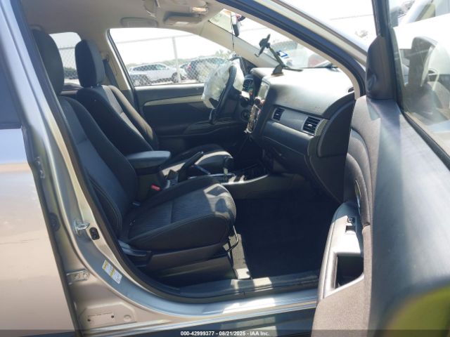 2018 MITSUBISHI OUTLANDER JA4AD3A33JZ052832 Photo 4