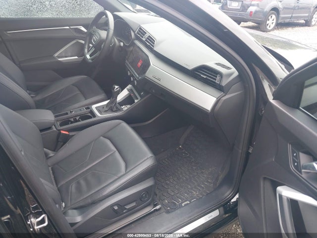 2021 AUDI Q3 WA1DECF36M1010936 Photo 4