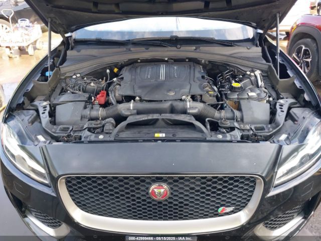 2020 JAGUAR F-PACE SADCM2FV2LA623591 Photo 9