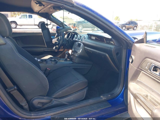 1FATP8EM1G5328727 Ford 2016