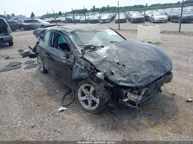 2019 AUDI A3 WAUAUHFF4KA075636 Photo 0