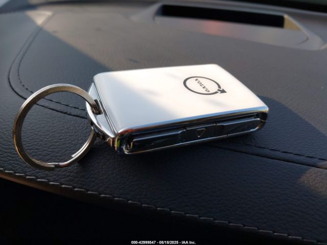 2025 VOLVO XC60 YV4M12RMXS1075024 Photo 10