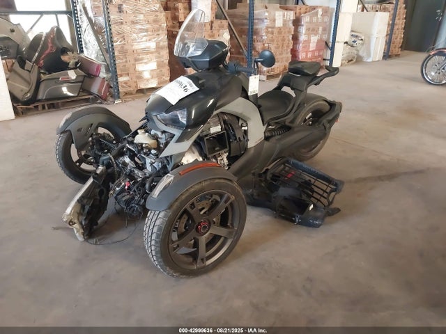 3JB2FEG27NJ001375 Can-Am 900 Ace