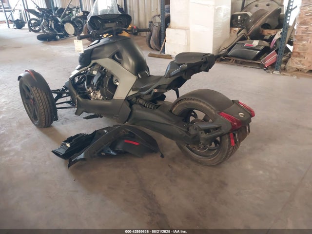 3JB2FEG27NJ001375 Can-Am 900 Ace