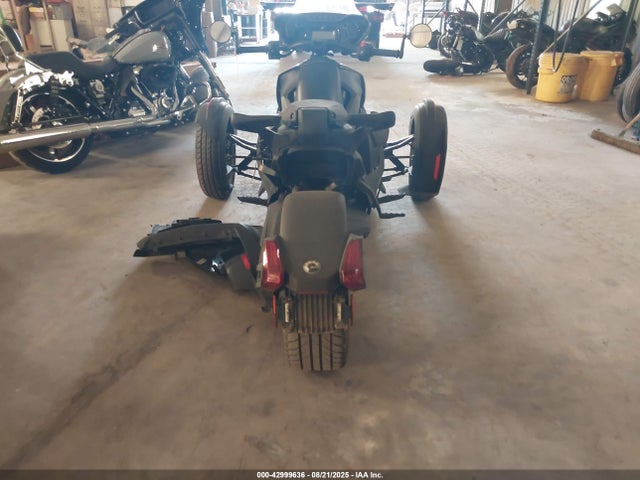 3JB2FEG27NJ001375 Can-Am 900 Ace