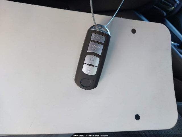 JM1GJ1U55G1468544 Mazda py