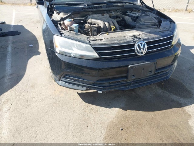 3VW2K7AJ2FM246683 Volkswagen 2015