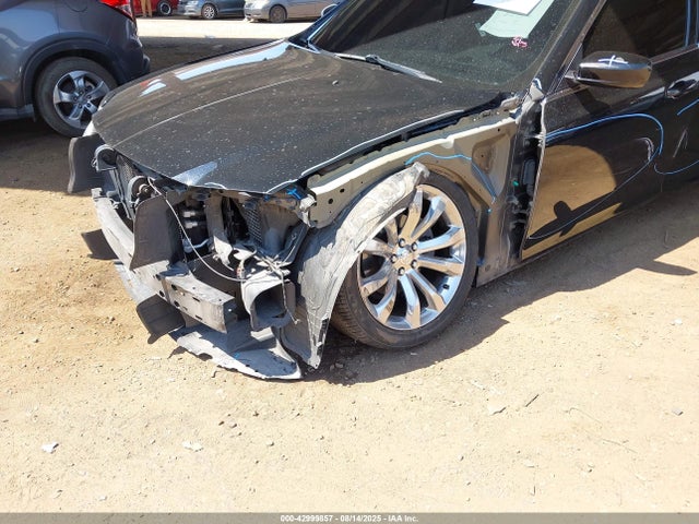 2C3CCAAG8KH548045 Chrysler 300