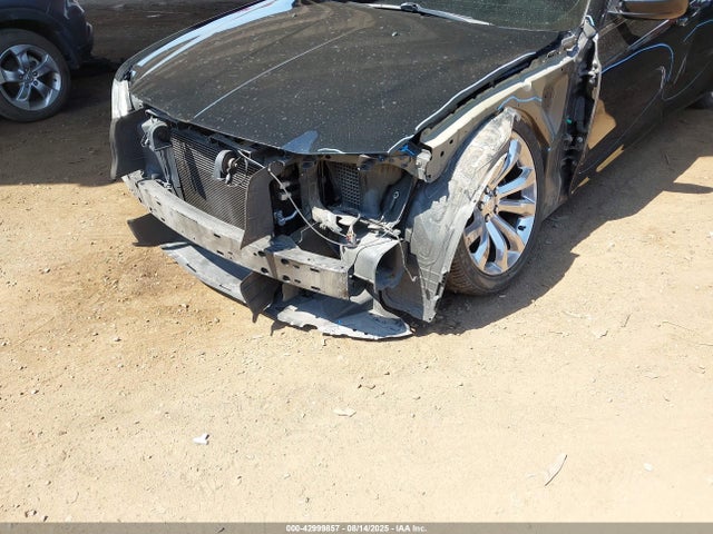 2C3CCAAG8KH548045 Chrysler 300