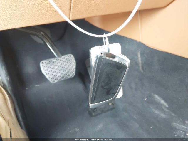 2016 BMW 740I WBA7E2C5XGG504296 Photo 10