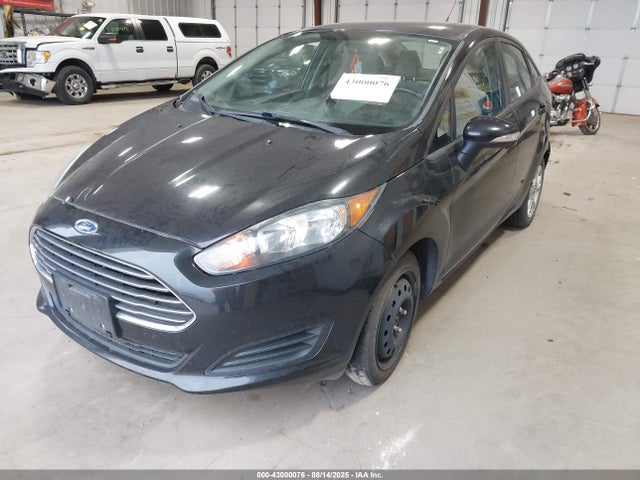 Ford Fiesta 2014 3FADP4BJ0EM160254 Image 2