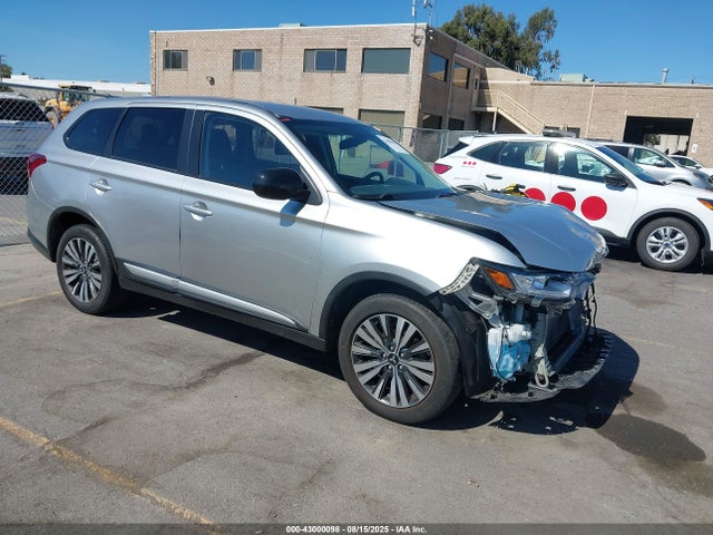 2020 MITSUBISHI OUTLANDER JA4AD2A31LZ019115 Photo 0