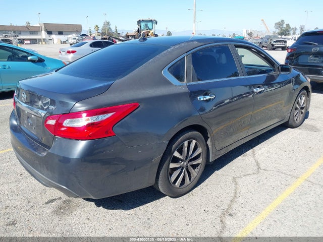 1N4AL3AP3HC279212 Nissan 2017