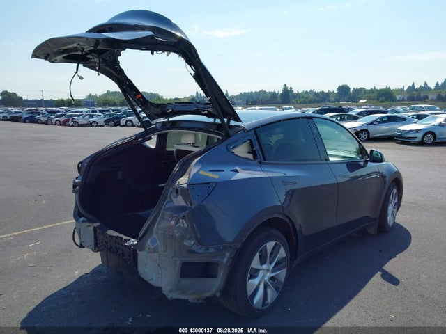 2023 TESLA MODEL Y 7SAYGAEE5PF925445 Photo 3